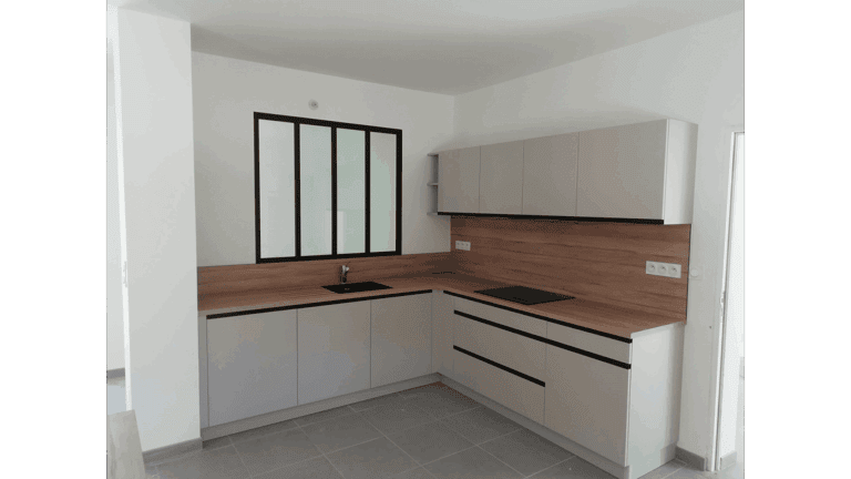 Cuisine en L - Brisac 1 BD