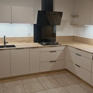 Cuisine en L - St Christophe du Bois (2)