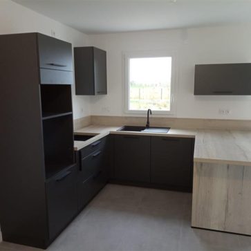 Cuisine en U - Beaurepaire (1)